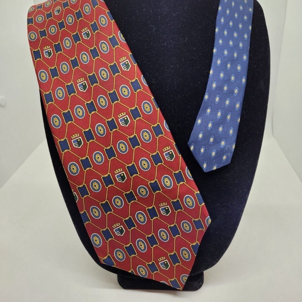 Tommy Hilfiger Mens 100% Silk Tie